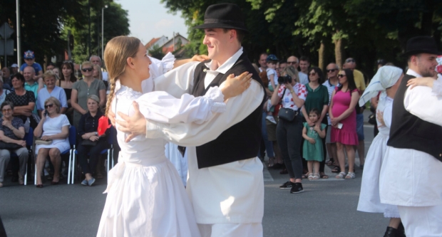 ODRŽANA 40. MEĐUNARODNA SMOTRA FOLKLORA LIDAS: Pleterničke ulice ponovno su bile preplavljene narodnim nošnjama