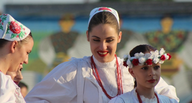 ODRŽANA 40. MEĐUNARODNA SMOTRA FOLKLORA LIDAS: Pleterničke ulice ponovno su bile preplavljene narodnim nošnjama