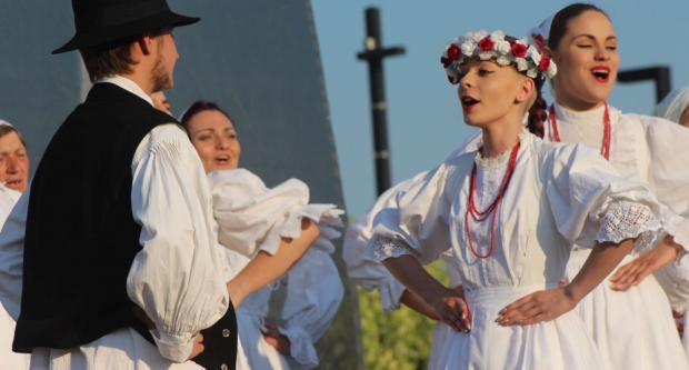 ODRŽANA 40. MEĐUNARODNA SMOTRA FOLKLORA LIDAS: Pleterničke ulice ponovno su bile preplavljene narodnim nošnjama