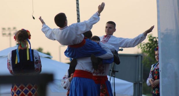 ODRŽANA 40. MEĐUNARODNA SMOTRA FOLKLORA LIDAS: Pleterničke ulice ponovno su bile preplavljene narodnim nošnjama