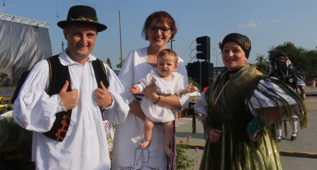 ODRŽANA 40. MEĐUNARODNA SMOTRA FOLKLORA LIDAS: Pleterničke ulice ponovno su bile preplavljene narodnim nošnjama