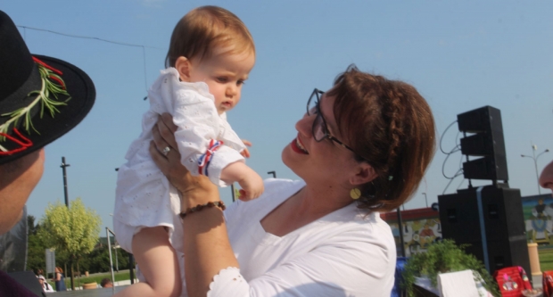 ODRŽANA 40. MEĐUNARODNA SMOTRA FOLKLORA LIDAS: Pleterničke ulice ponovno su bile preplavljene narodnim nošnjama