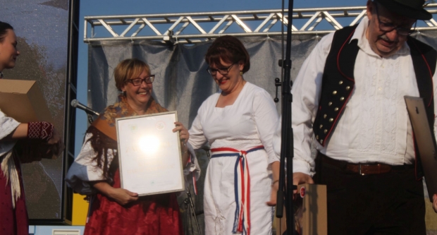 ODRŽANA 40. MEĐUNARODNA SMOTRA FOLKLORA LIDAS: Pleterničke ulice ponovno su bile preplavljene narodnim nošnjama