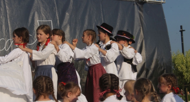 ODRŽANA 40. MEĐUNARODNA SMOTRA FOLKLORA LIDAS: Pleterničke ulice ponovno su bile preplavljene narodnim nošnjama