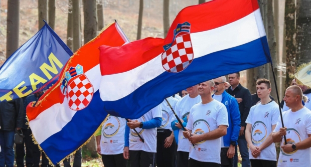 FOTO: 32. obljetnica tragične pogibije jedanaestorice hrvatskih vitezova na Papuku