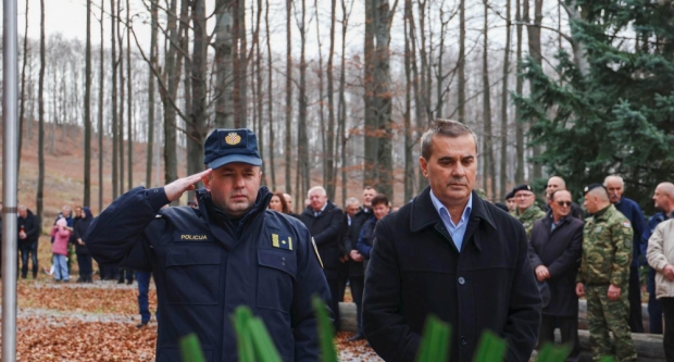 FOTO: 32. obljetnica tragične pogibije jedanaestorice hrvatskih vitezova na Papuku