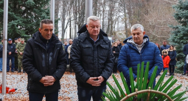 FOTO: 32. obljetnica tragične pogibije jedanaestorice hrvatskih vitezova na Papuku