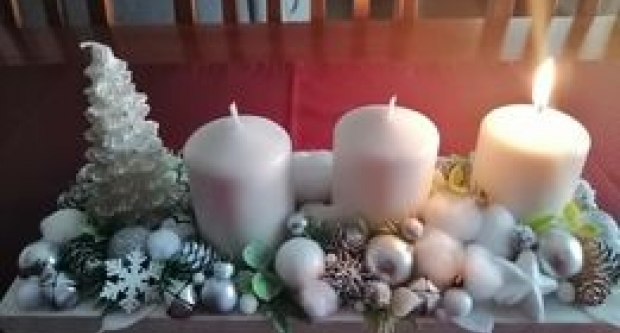 Prva fotogalerija adventskih vijenaca naših čitateljica i čitatelja