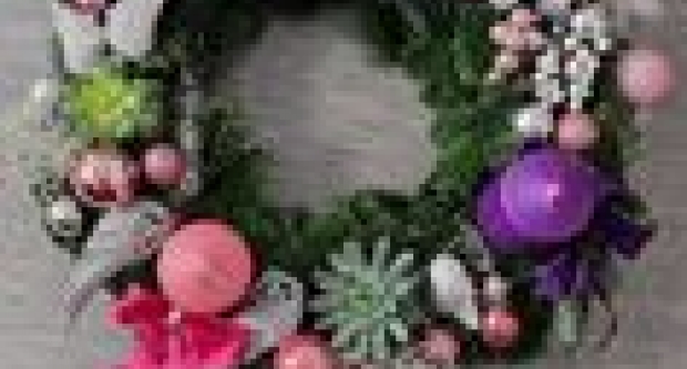 Prva fotogalerija adventskih vijenaca naših čitateljica i čitatelja