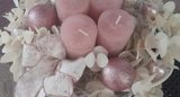 Prva fotogalerija adventskih vijenaca naših čitateljica i čitatelja