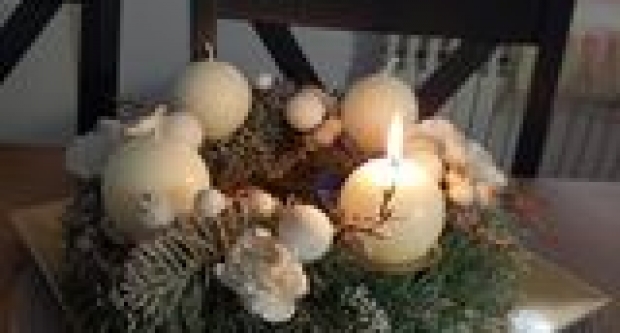 Prva fotogalerija adventskih vijenaca naših čitateljica i čitatelja