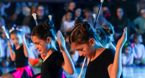 FOTO: ’Putovanje Europom’- plesna predstava povodom 30 godina rada Požeških mažoretkinja i 25 godina Twirling kluba