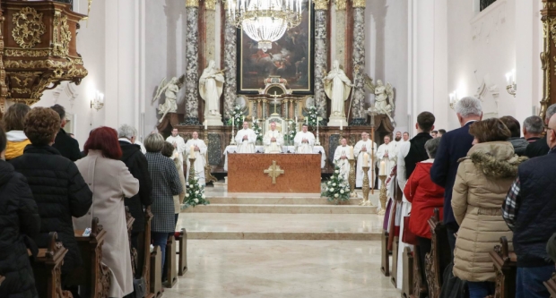 FOTO: Proslava Gospe Lurdske u požeškoj Katedrali
