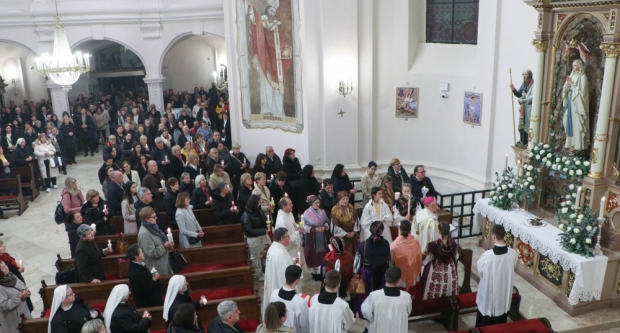 FOTO: Proslava Gospe Lurdske u požeškoj Katedrali
