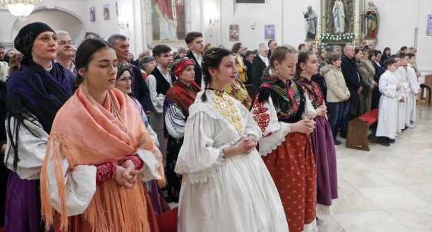 FOTO: Proslava Gospe Lurdske u požeškoj Katedrali