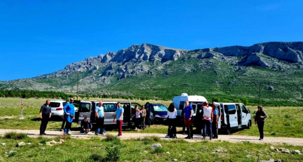 HPD Gojzerica na krovu Hrvatske, dinarskom vrhu Sinjal