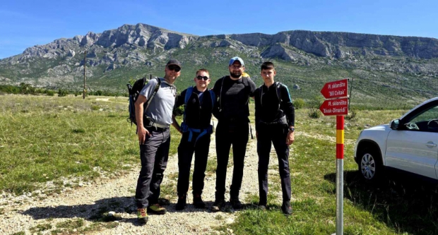 HPD Gojzerica na krovu Hrvatske, dinarskom vrhu Sinjal