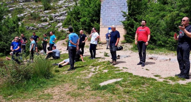 HPD Gojzerica na krovu Hrvatske, dinarskom vrhu Sinjal