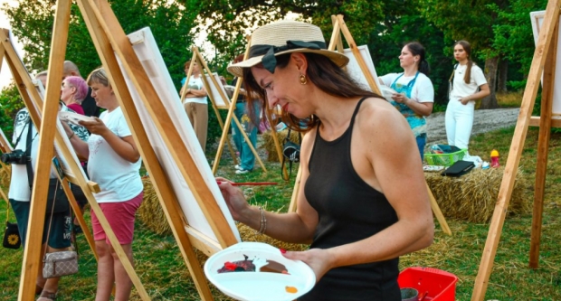 FOTO: Umjetnost, vino i zabava na vili Vinkomir u Kutjevu