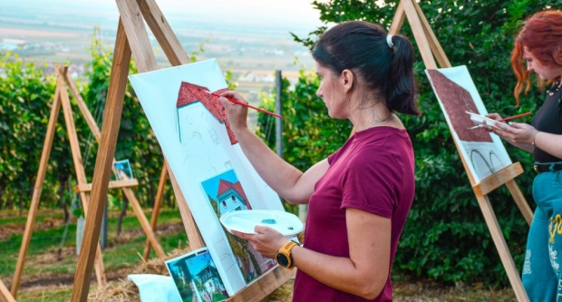 FOTO: Umjetnost, vino i zabava na vili Vinkomir u Kutjevu