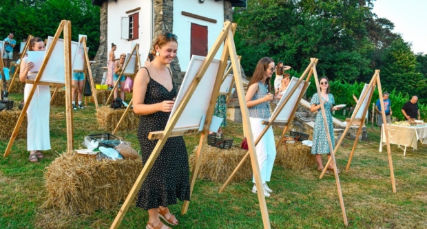 FOTO: Umjetnost, vino i zabava na vili Vinkomir u Kutjevu