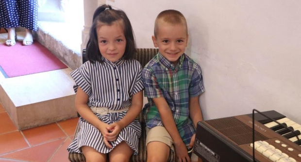 FOTO: Hodočašće obitelji s brojnom djecom u Voćin