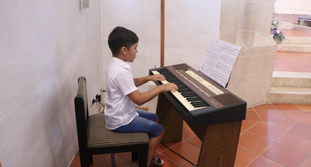 FOTO: Hodočašće obitelji s brojnom djecom u Voćin