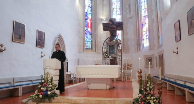 FOTO: Hodočašće obitelji s brojnom djecom u Voćin