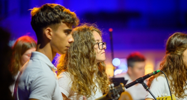 Škoro oduševio novom pjesmom ’Baja’ na završnoj večeri Zlatnih žica Slavonije