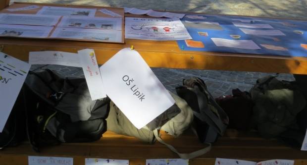 Projekt ʺBontonʺ okupio 12 škola diljem županije, učenici kroz zabavu pokazivali pravila bontona