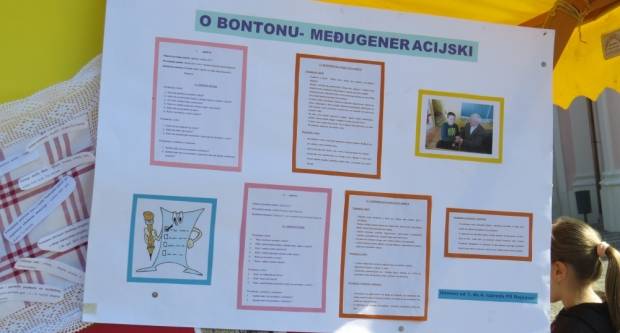 Projekt ʺBontonʺ okupio 12 škola diljem županije, učenici kroz zabavu pokazivali pravila bontona