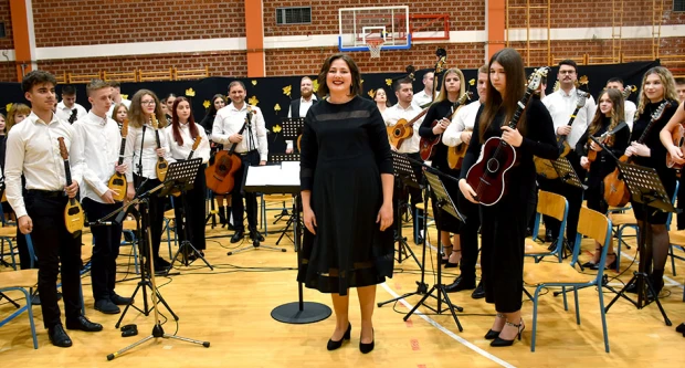 Zamiriši Slavonijo – godišnji koncert Kaptolačkog tamburaškog orkestra oduševio publiku