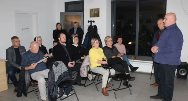 Vrijeme istine u Pleternici: Sjećanje na 11 poginulih branitelja Papuka kroz dokumente i svjedočanstva