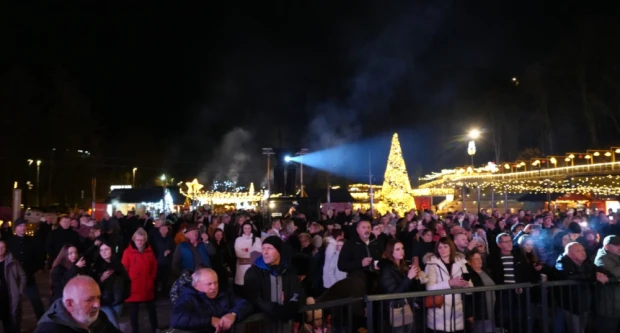 Svečano je otvoren najraskošniji Advent u Slavoniji - Ninina čarobna Shhhuma