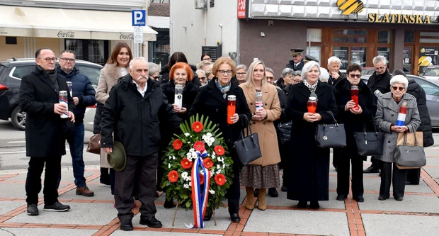 Uoči Božića – tišina, poštovanje i neugasla ljubav roditelja