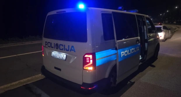 Mlada 26-godišnja dama povjerila volan promilima, beton rekao dosta