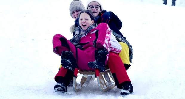 Zimske radosti na Tekiji: Padine Požeške gore preplavili sanjkaši svih uzrasta