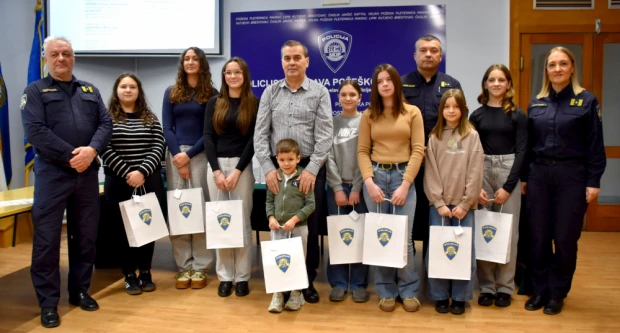 Učenici kao promotori sigurnosti: nagrađeni najbolji radovi o pravilnoj vožnji električnih romobila