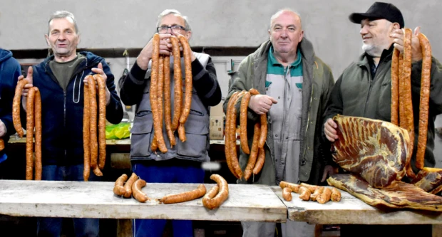 DANAS U VETOVU: Sve je spremno za spektakularno 14. Vincelovo na Trgu svetog Vinka