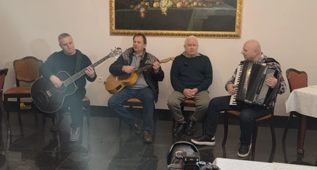 Legendarni glazbeni sastav Kings na okupu - zapjevali za dokumentarac o njima