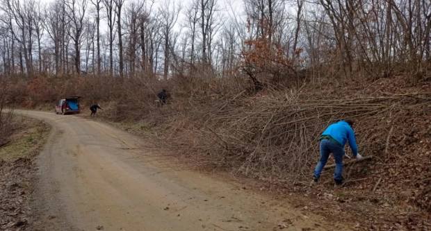 Mještani Škrtabutnika ogorčeni zbog loše ceste – sami poduzeli prve korake na poboljšanju