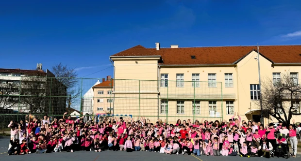 Kempfovci u ružičastom za sigurno i sretno djetinjstvo