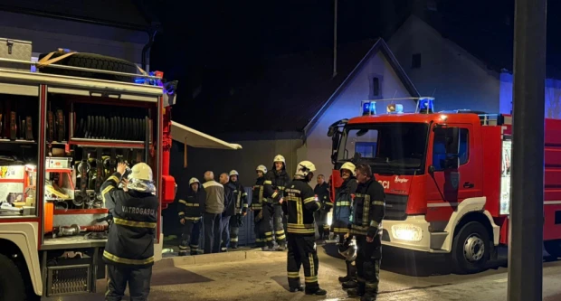 Požar u Pleternici: gorjelo krovište obiteljske kuće