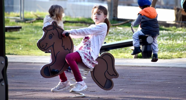 NOVO RUHO DJEČJEG IGRALIŠTA: Veselje podno Staroga grada