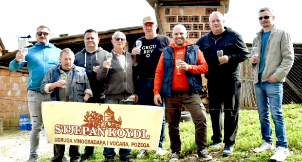 Veselje u sjeni oproštaja od vinograda