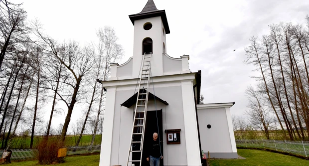 Stoljetna kapela u Alilovcima ide u korak s vremenom: Nakon stotinu godina, zvona pokreće električna struja