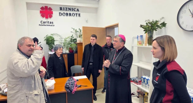 Biskup Ivo Martinović pohodio Caritas Požeške biskupije