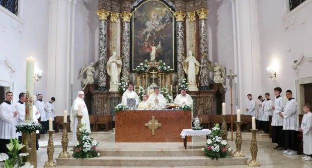 Svetkovina Uskrsnuća Gospodnjega u požeškoj Katedrali