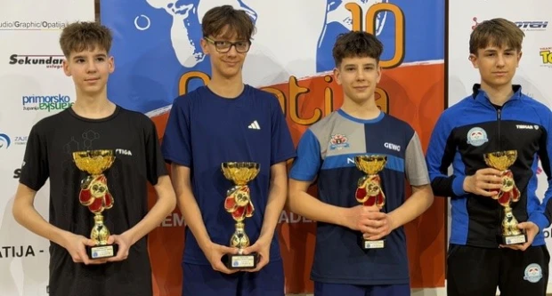 Pet postolja za mlade tenisače STK Požega