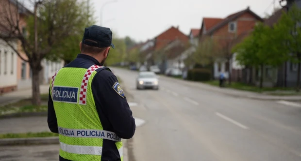 Skandalozno: 72-godišnja vozačica udarila dijete i pobjegla